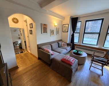319 East 50th Street - Photo Thumbnail 8