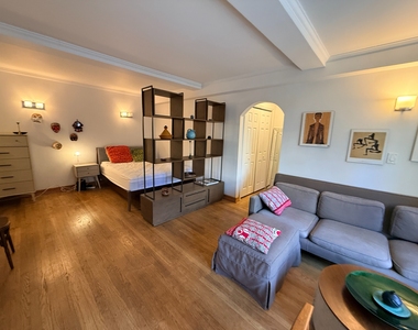 319 East 50th Street - Photo Thumbnail 6