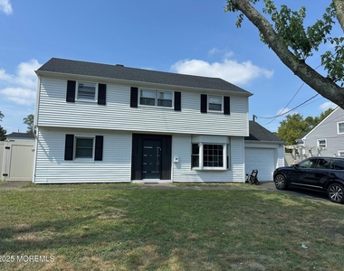 18 Branch Road - Photo Thumbnail 2