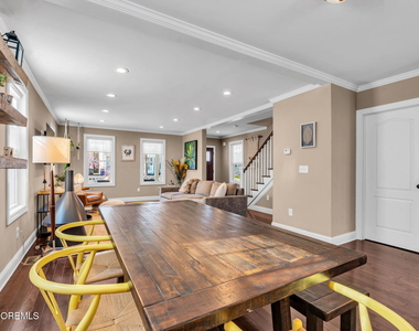 510 Lareine Avenue - Photo Thumbnail 8