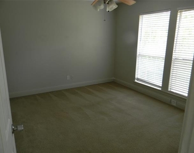 416 Roland Drive - Photo Thumbnail 25