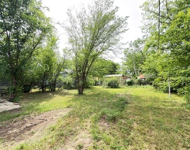 1804 Andrew Avenue - Photo Thumbnail 18