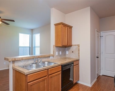 1426 Piedmont Drive - Photo Thumbnail 7