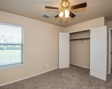1426 Piedmont Drive - Photo Thumbnail 18