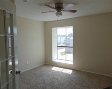11460 Audelia Road - Photo Thumbnail 5