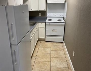8128 Barclay Street - Photo Thumbnail 8