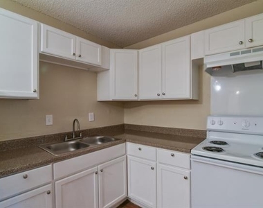 8128 Barclay Street - Photo Thumbnail 2