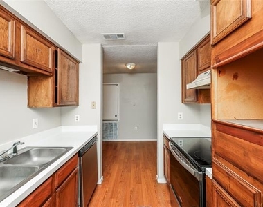 9696 Walnut Street - Photo Thumbnail 6