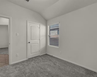 6948 Freeboard Way - Photo Thumbnail 29