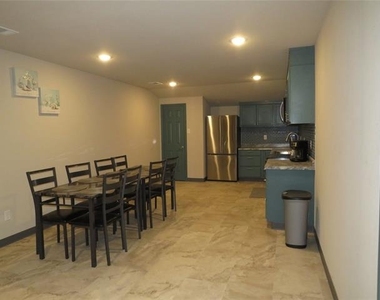 12069 Joyce Lane - Photo Thumbnail 10
