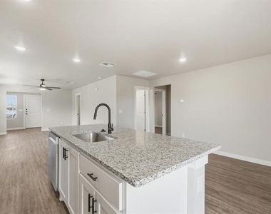 510 Elmont Street - Photo Thumbnail 9