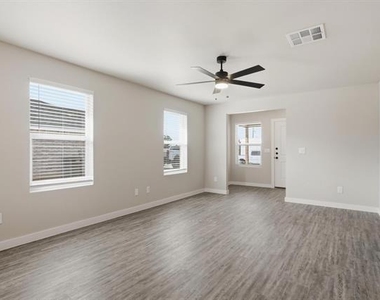 518 Elmont Street - Photo Thumbnail 3