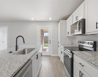 518 Elmont Street - Photo Thumbnail 11