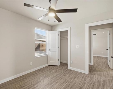 518 Elmont Street - Photo Thumbnail 14