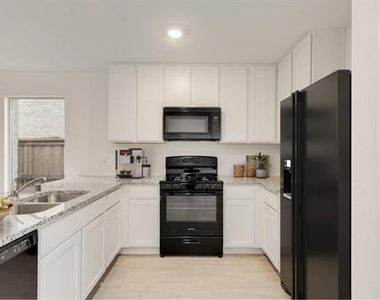 205 Adelina Drive - Photo Thumbnail 9