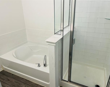 1320 Lackley Drive - Photo Thumbnail 6