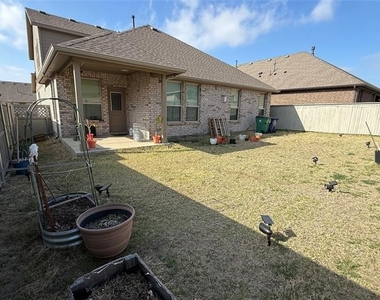 1904 Drover Street - Photo Thumbnail 26