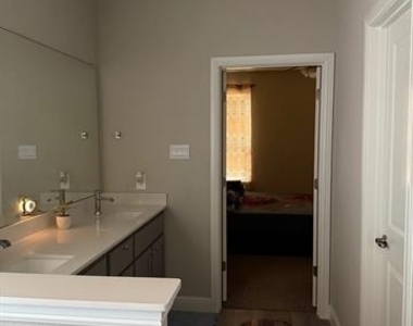 1904 Drover Street - Photo Thumbnail 8
