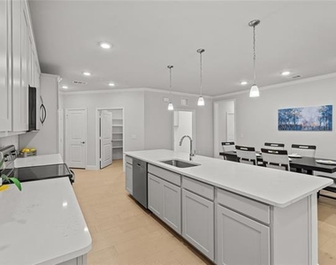 651 N Watters Road - Photo Thumbnail 3