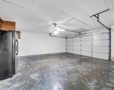 908 Firestone Lane - Photo Thumbnail 25