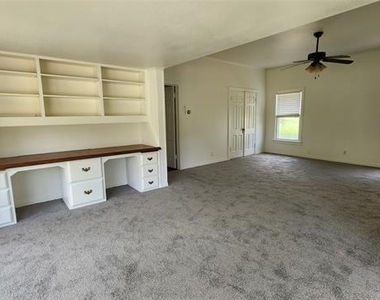 1824 Willowwood Street - Photo Thumbnail 8