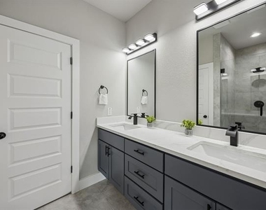 3703 York Street - Photo Thumbnail 9