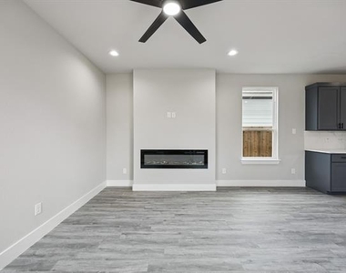 3703 York Street - Photo Thumbnail 7