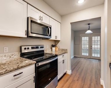 4027 Southern Charm Court - Photo Thumbnail 9