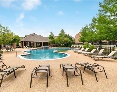 7825 Fox Horn Drive - Photo Thumbnail 24