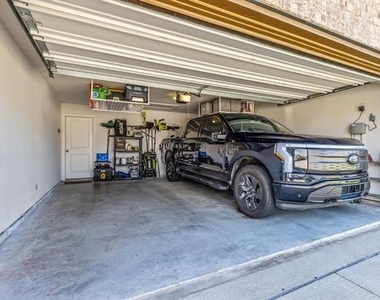 601 Rawhide Way - Photo Thumbnail 22