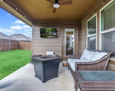 601 Rawhide Way - Photo Thumbnail 26