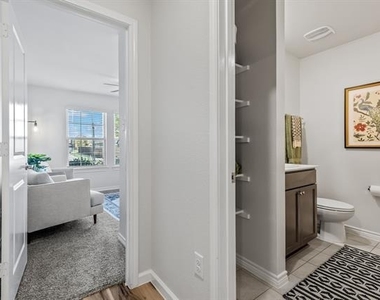 601 Rawhide Way - Photo Thumbnail 5