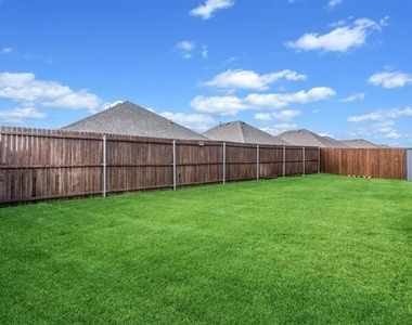 601 Rawhide Way - Photo Thumbnail 27