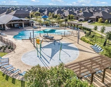 601 Rawhide Way - Photo Thumbnail 32
