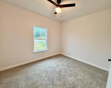 5114 Stoneridge Drive - Photo Thumbnail 11