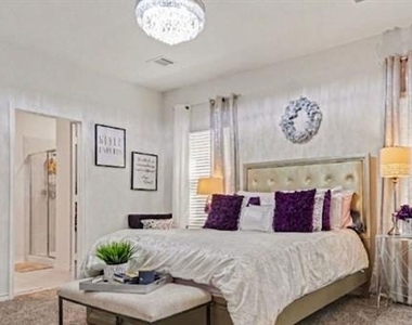 1613 Grand Villa Street - Photo Thumbnail 10