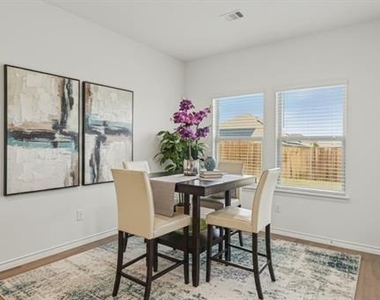 1613 Grand Villa Street - Photo Thumbnail 4