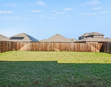 1613 Grand Villa Street - Photo Thumbnail 22