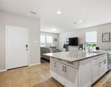 4812 Foundation Street - Photo Thumbnail 6