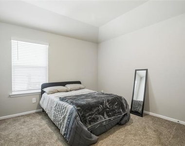 4812 Foundation Street - Photo Thumbnail 13
