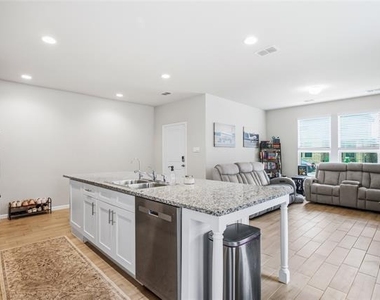4812 Foundation Street - Photo Thumbnail 5