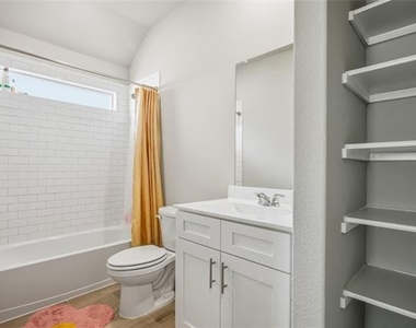 4812 Foundation Street - Photo Thumbnail 14
