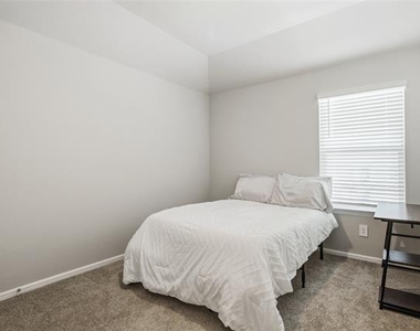 4812 Foundation Street - Photo Thumbnail 12