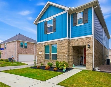 4812 Foundation Street - Photo Thumbnail 2