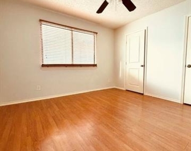 13211 Emily Road - Photo Thumbnail 7