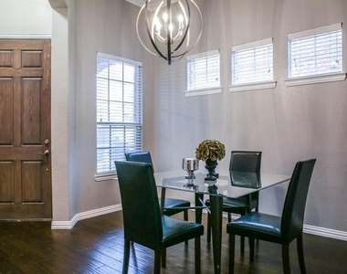 16304 Dry Creek Boulevard - Photo Thumbnail 16