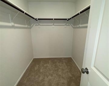134 Harvest Street - Photo Thumbnail 8