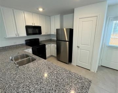 134 Harvest Street - Photo Thumbnail 3