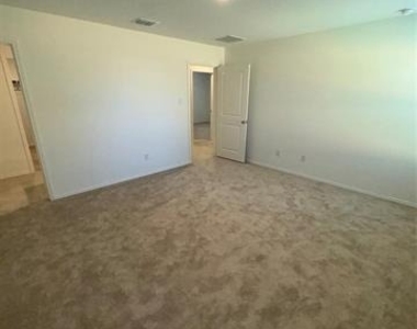 134 Harvest Street - Photo Thumbnail 5