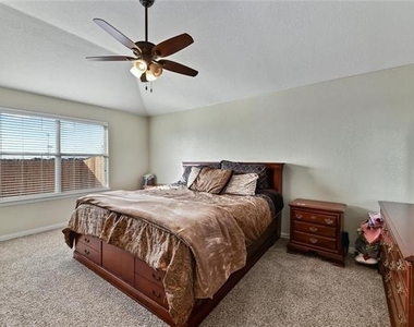 2825 Dawn Spring - Photo Thumbnail 12